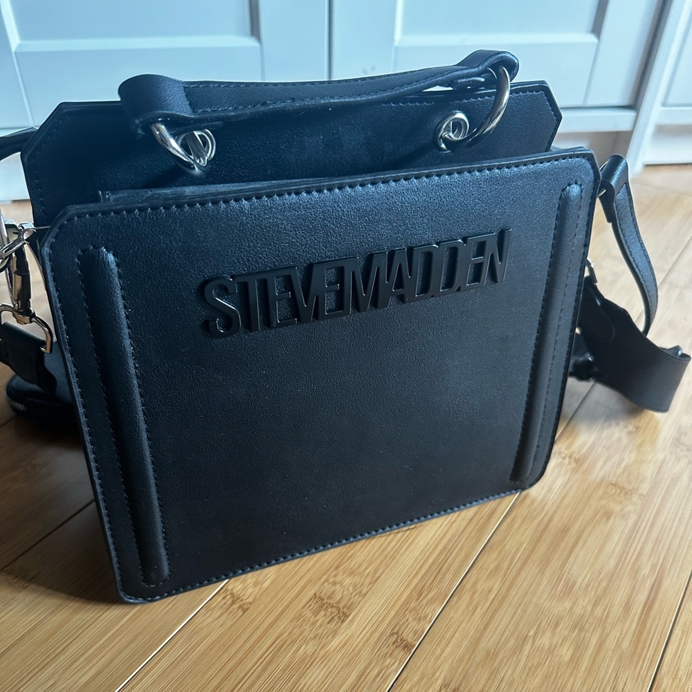 Steve Madden Black Evelyn Bag